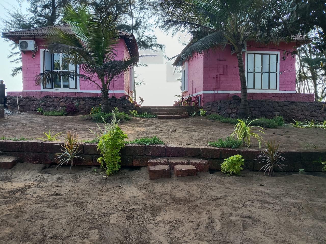 Standard Cottages